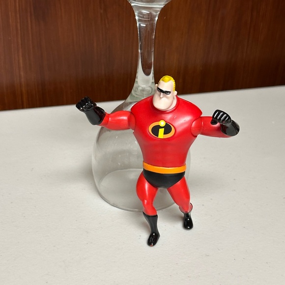 Disney Pixar Increíble Bob Parr action figure - Picture 5 of 6